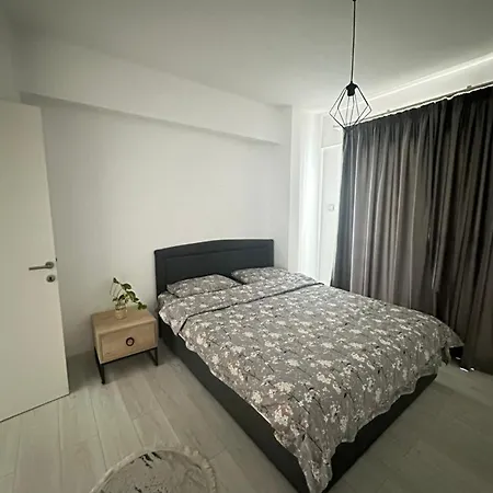 Apartament Edelweiss 2 Bedroom Apt For Holiday Rent *